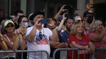 Σικάγο: Εξι νεκροί και 24 τραυματίες από πυροβολισμούς στην παρέλαση της 4ης Ιουλίου