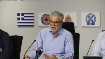 Υπόνοιες Στυλιανίδη για εμπρησμό στην Πεντέλη