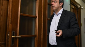 Οι «Βερναρδάκηδες» βλάπτουν σοβαρά την πολιτική