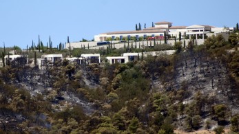 Βραχυκύκλωμα σε μπαλαντέζα προκάλεσε την πυρκαγιά στο Κρανίδι