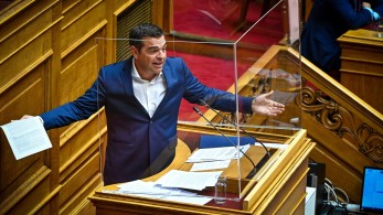 Το φάντασμα του 2015 στον λαϊκισμό του 2022