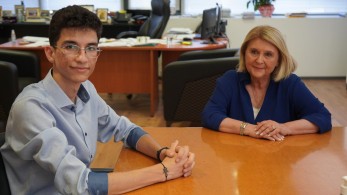 Ο αριστούχος από το Ιράν στην Ομάδα Μεντόρων της Ειδικής Γραμματείας Προστασίας Ασυνόδευτων Ανηλίκων