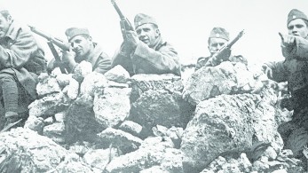 Ο ΣΥΡΙΖΑ επιδιώκει την αποκλειστική ερμηνεία του παρελθόντος