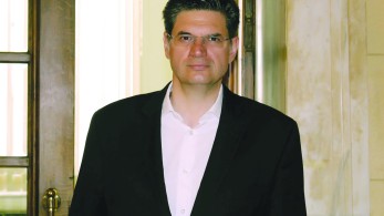 Διονύσης Καλαματιανός στην εφημερίδα tomanifesto: Η κοινωνία αγωνιά για ουσιαστικές  παρεμβάσεις και λύσεις