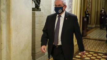 Ο Μενέντεζ “φρενάρει” τα F16 στην Άγκυρα-Οι όροι για S-400 και διακοπή υπερπτήσεων στο Αιγαίο