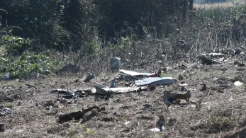 Συντριβή αεροπλάνου στην Καβάλα: Εκσφενδονίστηκε όλο το πλήρωμα