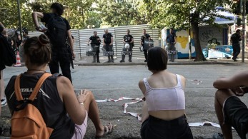 Ο Μάνος Βουλαρίνος γράφει για το … μετρό