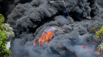 Αλεξανδρούπολη: Εκτροπή της κυκλοφορίας των οχημάτων  λόγω της εξάπλωσης της πυρκαγιάς