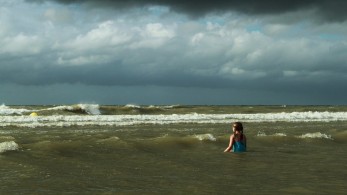 Σε ποιες παραλίες απαγορεύεται το κολύμπι στην Αττική