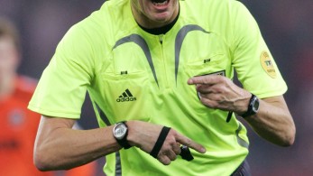 Σε ελληνικό πανηγύρι βρέθηκε ο Άγγλος αρχιδιαιτητής