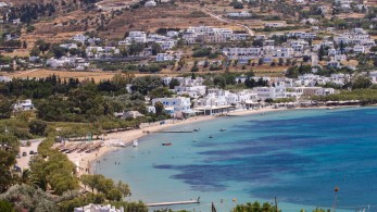 Πάρος: Νεαρά ζευγάρια επιστρέφουν μόνιμα στο νησί και «ποντάρουν» στην ποιότητα