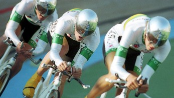 Πρωτοφανές ατύχημα σε αγώνα ποδηλασίας (Βίντεο)