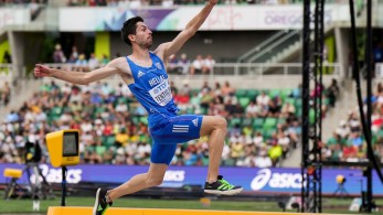 Συνεχίζει στην κορυφή με νέο ρεκόρ ο Τεντόγλου