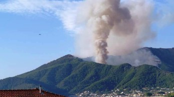 Ενισχύονται οι δυνάμεις πυρόσβεσης στη Θάσο