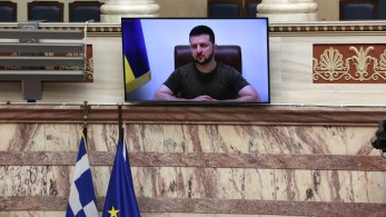 Ουκρανία: Ο Ζελένσκι προειδοποιεί την Ρωσία για τα πιθανά δημοψηφίσματα