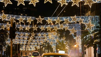 Χριστούγεννα με λιγότερα φώτα φέτος