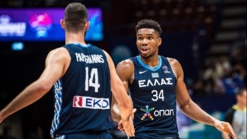 Η “οικοδέσποινα” Γερμανία στον δρόμο της εθνικής για τα ημιτελικά