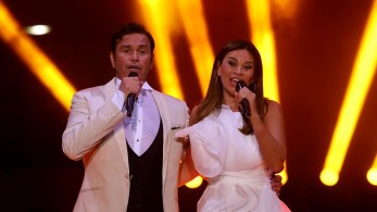 Φεστιβάλ Περιφέρειας Αττικής: Μάγεψαν το κοινό Μάριος Φραγκούλης και Deborah Myers