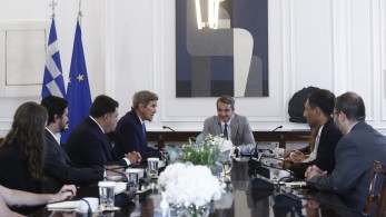 Συνάντηση Μητσοτάκη με Κέρι: Πρωτοπόρος η Ελλάδα στο μέτωπο των ΑΠΕ