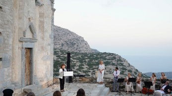 Σακελλαροπούλου: «Με μεγάλη χαρά βρίσκομαι στη μέση του Αιγαίου»