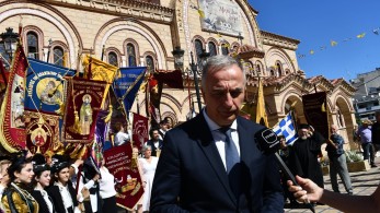 Στ. Καλαφάτης: «Η Ελλάδα γονατίζει μπροστά στους νεκρούς της, ποτέ στους εχθρούς της»