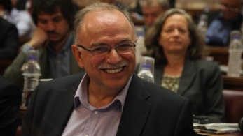 Μάνος Βουλαρίνος: Μια συγγνώμη σαν το σκόρδο για τα… βαμπίρ