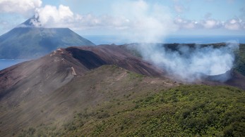 Μια έκρηξη του ηφαιστείου Hunga Tonga λύση στην ενεργειακή κρίση – Θα «ζεστάνει» τον επερχόμενο χειμώνα