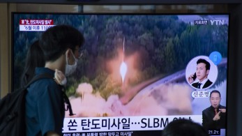 Νότια Κορέα: «Πολύ σοβαρή πρόκληση» η νέα εκτόξευση βαλλιστικού πυραύλου από τη Βόρεια Κορέα