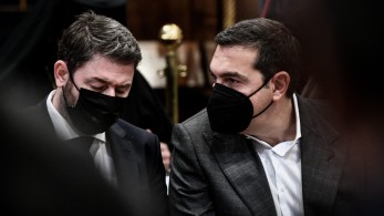 Από το φλερτ στην αδιαφορία και από εκεί στα χαρακώματα