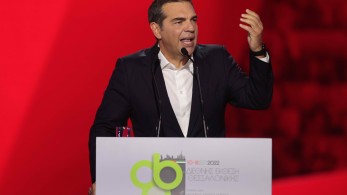 Φως, νερό, τηλέφωνο, οικόπεδα με δόσεις – Πληροφορίες Αλέξης Τσίπρας, Κουμουνδούρου