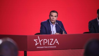 Ένας Τσίπρας από τα παλιά: Απειλεί Μητσοτάκη, θεσμούς και επενδυτές – το νέο “λεφτά υπάρχουν”