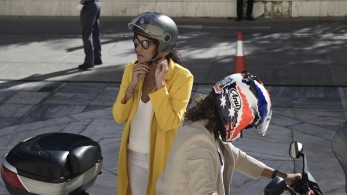 Λιποθύμησε στη Βουλή η Νόνη Δούνια