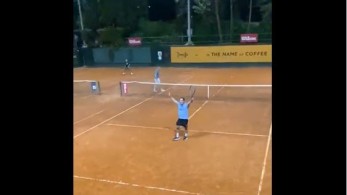 Σε τουρνουά τένις ο Άδωνις Γεωργιάδης – Προκρίθηκε στους “32”, πάει για τους “16”