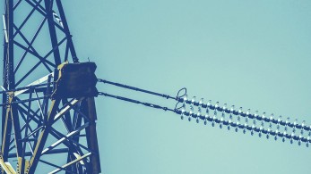 Διαβάστε στην εφημερίδα “tomanifesto”: «Σβήνει» τις αυξήσεις η κυβέρνηση