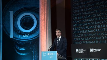 Το Βραβείο Δημοκρατίας της πόλης των Αθηνών από τον Μπακογιάννη στον Ζελένσκι