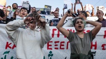 Διαδήλωση για τη Μαχσά Αμινί στο Σύνταγμα (Φωτογραφίες)