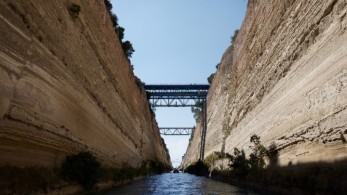 Έκλεισε η Διώρυγα του Ισθμού για την επανεκκίνηση των εργασιών αποκατάστασης