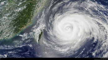 Τυφώνας Roslyn: Τουλάχιστον τρεις νεκροί – Δείτε με πόση ταχύτητα «χτύπησε» το Μεξικό