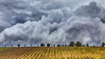 Καιρός:Βροχές και καταιγίδες αναμένονται αύριο σε Κρήτη και Δωδεκάνησα
