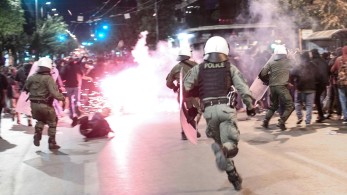 ΕΛΑΣ για τα επεισόδια στο ΑΤ Ομόνοιας :Τραυματίστηκαν δύο αστυνομικοί, συνελήφθη ένας ανήλικος