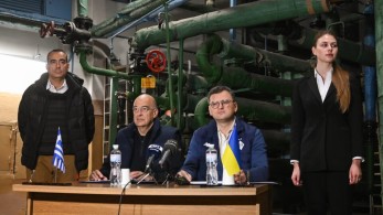 Δένδιας: Πρώτη φορά στην Ιστορία της Ελλάδας μνημόνιο συνεργασίας υπογράφηκε σε καταφύγιο