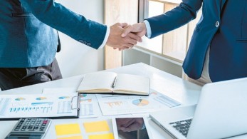 Επιδοτήσεις έως 14.800 ευρώ για έναρξη επιχείρησης από νέους – Μέχρι την Παρασκευή η προθεσμία