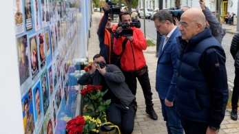 Σε καταφύγιο στο Κίεβο ο Δένδιας-Ήχησαν σειρήνες ενώ βρισκόταν στο ουκρανικό ΥΠΕΞ