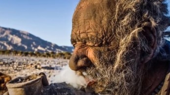 Iράν: Πέθανε ο “πιο βρόμικος άνθρωπος στον κόσμο”-Έίχε να πλυθεί πάνω από 50 χρόνια