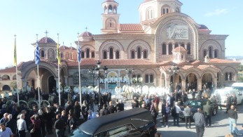 Ράγισαν καρδιές στην κηδεία του  Αλέξανδρου Νικολαϊδη