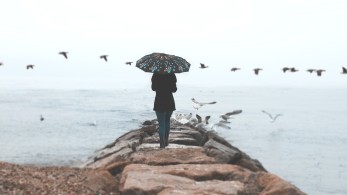 Καιρός: Βροχές και τοπικές καταιγίδες-Έως 6 μποφόρ στο Αιγαίο