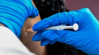 Συναγερμός για τη γρίπη: Η χειρότερη εποχή τα τελευταία 13 χρόνια – Απαραίτητος ο εμβολιασμός