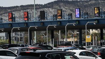 Μαζική έξοδος: 160.000 οχήματα έφυγαν από την Αθήνα για το τριήμερο