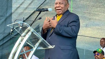 Νότια Αφρική: Ο πρόεδρος Ραμαφόσα κατηγορείται πως «αγόρασε» το αξίωμά του προέδρου