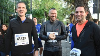 Ο  Κώστας Μπακογιάννης φόρεσε αθλητικά και έτρεξε στον Μαραθώνιο της Αθήνας